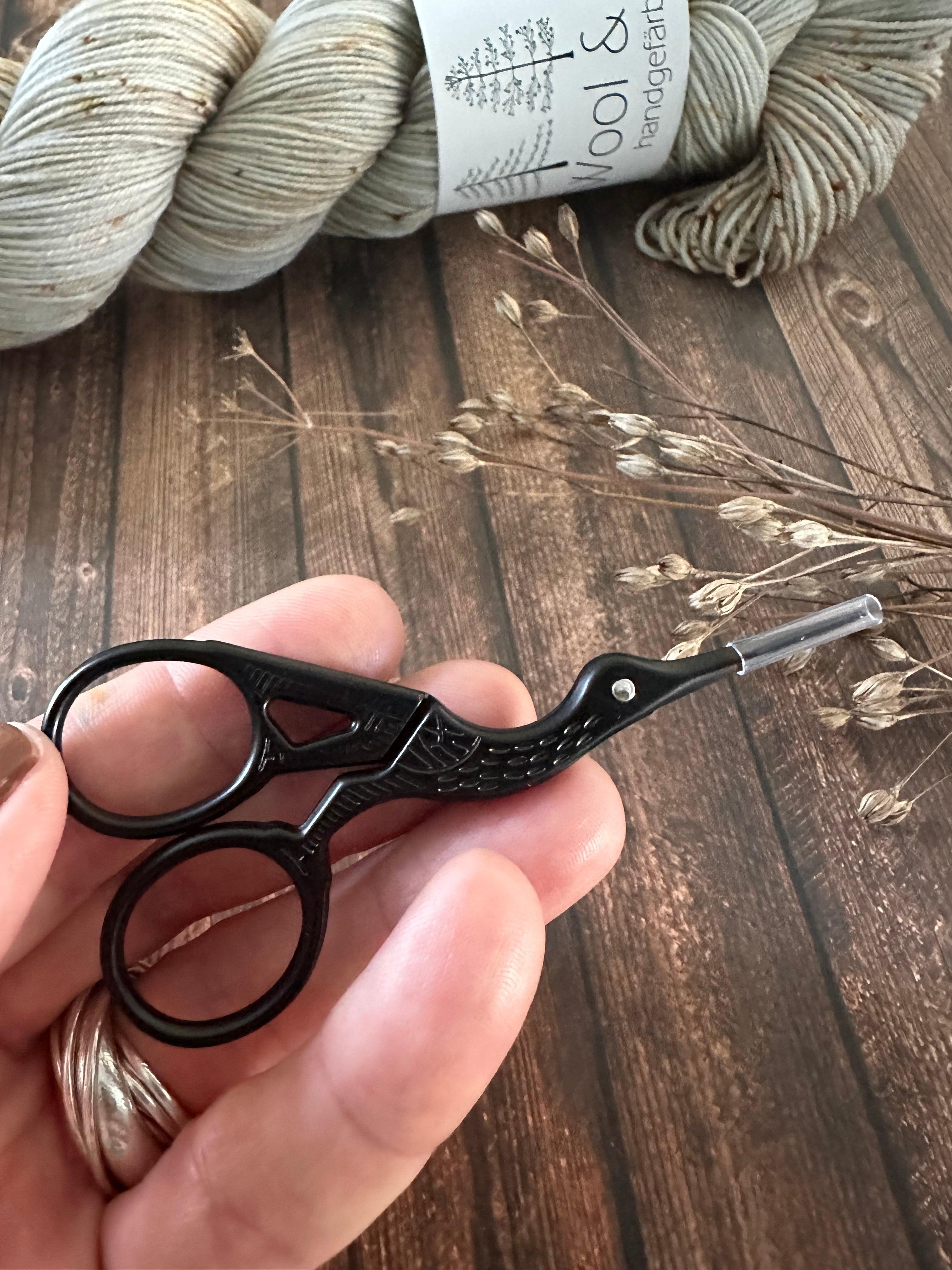 Embroidery scissors - stork